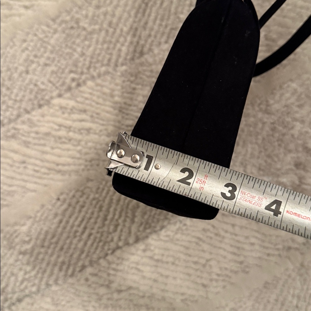 Koret Elegant Black Handbag - Picture 16 of 16